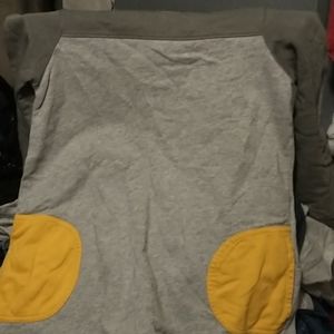 I have a girl's gray with yellow Pocket dress